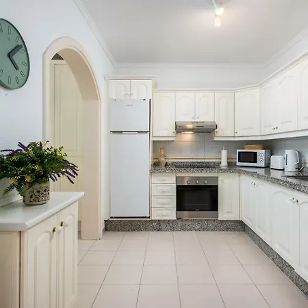 Atlantic View With Jacuzzi Villa