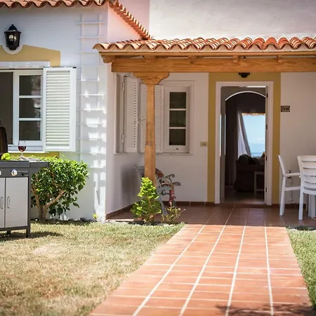 Atlantic View With Jacuzzi Vila