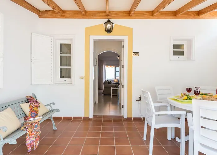 Atlantic View With Jacuzzi Vila *