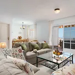 Atlantic View With Jacuzzi Villa